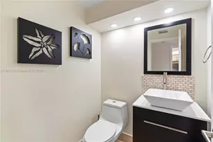 20191 E Country Club Dr, Aventura, FL 33180 - Photo 26