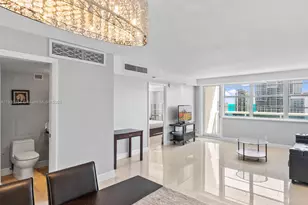 6770 Indian Creek Dr, Miami Beach, FL 33141 - Photo 2