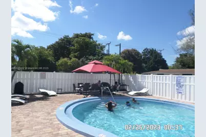 11750 NE 16th Ave #102, Miami, FL 33161 - Photo 20