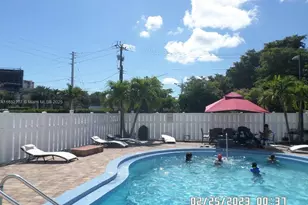 11750 NE 16th Ave, Miami, FL 33161 - Photo 18