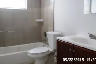 11750 NE 16th Ave, Miami, FL 33161 - Photo 16