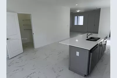 1884 NE 1st St, Homestead, FL 33033 - Photo 8