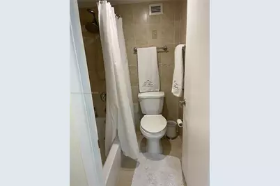 6039 Collins Ave #823, Miami Beach, FL 33140 - Photo 10