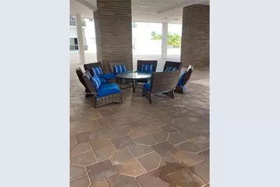 6039 Collins Ave #823, Miami Beach, FL 33140 - Photo 18