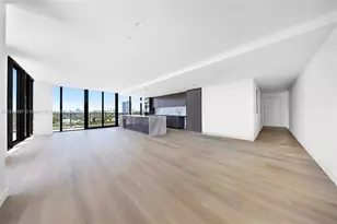 340 W 42 St, Miami Beach, FL 33140 - Photo 2