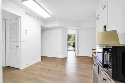 150 SE 12th St #101-4, Fort Lauderdale, FL 33316 - Photo 12