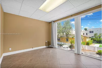 150 SE 12th St #201-2, Fort Lauderdale, FL 33316 - Photo 6