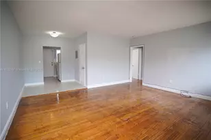 8321 Crespi Blvd, Miami Beach, FL 33141 - Photo 12