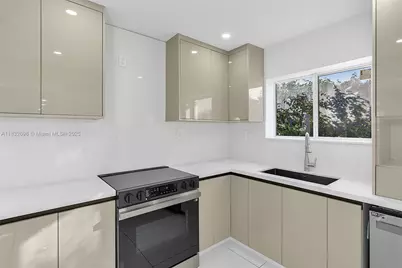 6540 SW 25th St, Miami, FL 33155 - Photo 10