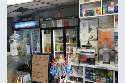 153 W 21st St, Hialeah, FL 33010 - Photo 8