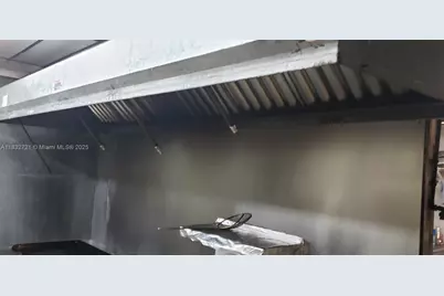 153 W 21st St, Hialeah, FL 33010 - Photo 18