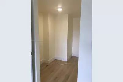 5700 Collins Ave #6J, Miami Beach, FL 33140 - Photo 30