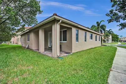 20629 NW 12th Ct, Miami Gardens, FL 33169 - Photo 4