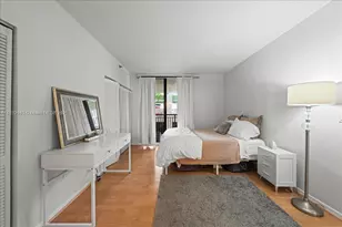 540 Brickell Key Dr, Miami, FL 33131 - Photo 18