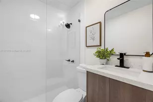 1232 NW 32nd Pl, Miami, FL 33125 - Photo 24