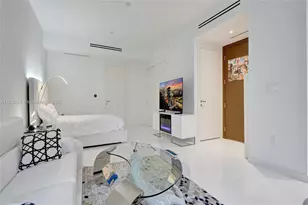 300 Biscayne Blvd Way, Miami, FL 33131 - Photo 4