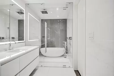 300 Biscayne Blvd Way #505C, Miami, FL 33131 - Photo 10
