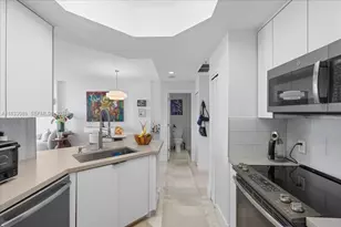 888 Brickell Key Dr, Miami, FL 33131 - Photo 10