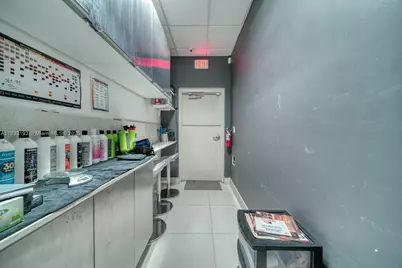 Beauty Salon For Sale in Pinecrest, Pinecrest, FL 33156 - Photo 16