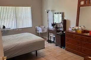 11201 NW 7th St, Sweetwater, FL 33172 - Photo 6