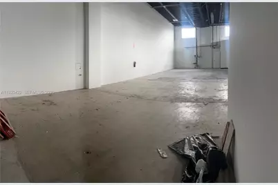 2300 W 8th Ave #1, Hialeah, FL 33010 - Photo 4