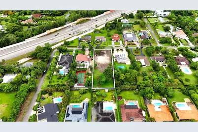 8241 SW 58th St, Miami, FL 33143 - Photo 8