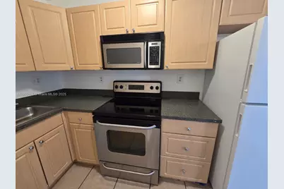 405 S Pine Island Rd #401D, Plantation, FL 33324 - Photo 18