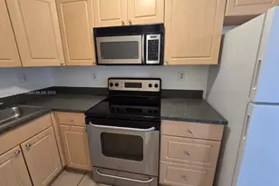 405 S Pine Island Rd, Plantation, FL 33324 - Photo 18