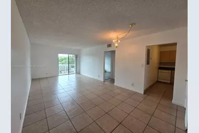 405 S Pine Island Rd #401D, Plantation, FL 33324 - Photo 4