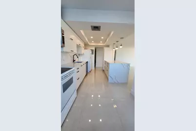 18051 Biscayne Blvd #1705, Aventura, FL 33160 - Photo 2