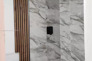 18051 Biscayne Blvd, Aventura, FL 33160 - Photo 16