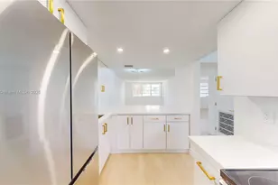 1333 E Hallandale Beach Blvd, Hallandale Beach, FL 33009 - Photo 20