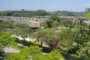 1750 NE 115th St, Miami, FL 33181 - Photo 2