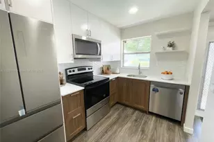 9750 Sunrise Lakes Blvd, Sunrise, FL 33322 - Photo 2