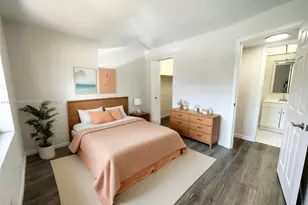 9750 Sunrise Lakes Blvd, Sunrise, FL 33322 - Photo 10