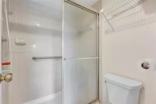 10304 Sunrise Lakes Blvd, Sunrise, FL 33322 - Photo 20