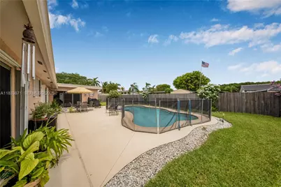 11193 SW 113 Ter, Miami, FL 33176 - Photo 32