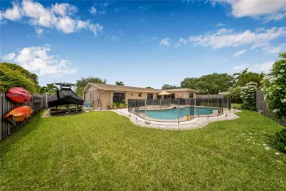 11193 SW 113 Ter, Miami, FL 33176 - Photo 2