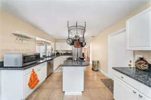 11193 SW 113th Terrace, Miami, FL 33176 - Photo 10