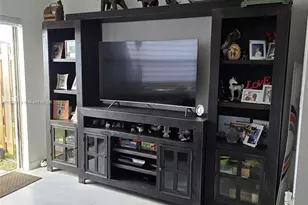 18264 SW 148th Rd, Miami, FL 33187 - Photo 8