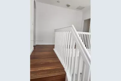 8465 NW 108th Path, Doral, FL 33178 - Photo 12