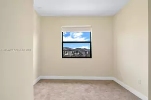 15842 NW 91st Ct, Miami Lakes, FL 33018 - Photo 10