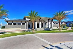 15842 NW 91st Ct, Miami Lakes, FL 33018 - Photo 14