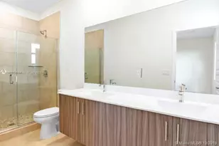 15842 NW 91st Ct, Miami Lakes, FL 33018 - Photo 12