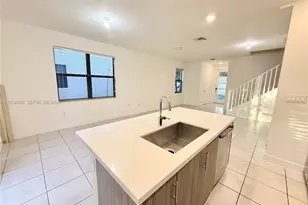 15842 NW 91st Ct, Miami Lakes, FL 33018 - Photo 4