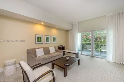 5300 NW 87th Ave #1201, Doral, FL 33178 - Photo 14