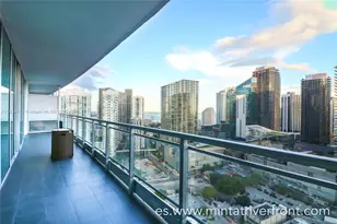 92 SW 3rd St, Miami, FL 33130 - Photo 12