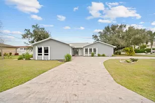 237 Santa Monica Ct, Cape Coral, FL 33904 - Photo 1