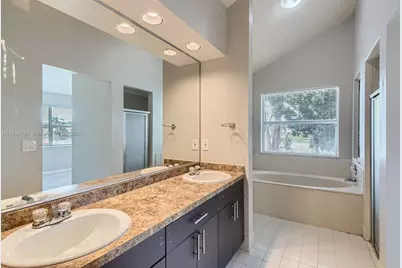 12700 SW 18th St, Miramar, FL 33027 - Photo 16
