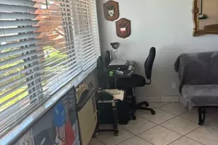 900 SW 11th Ave, Hallandale Beach, FL 33009 - Photo 4